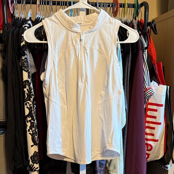 Lululemon Front Zip Mock-Neck Tennis Tank Top Sz 4 White 428 - Picture 1 of 5